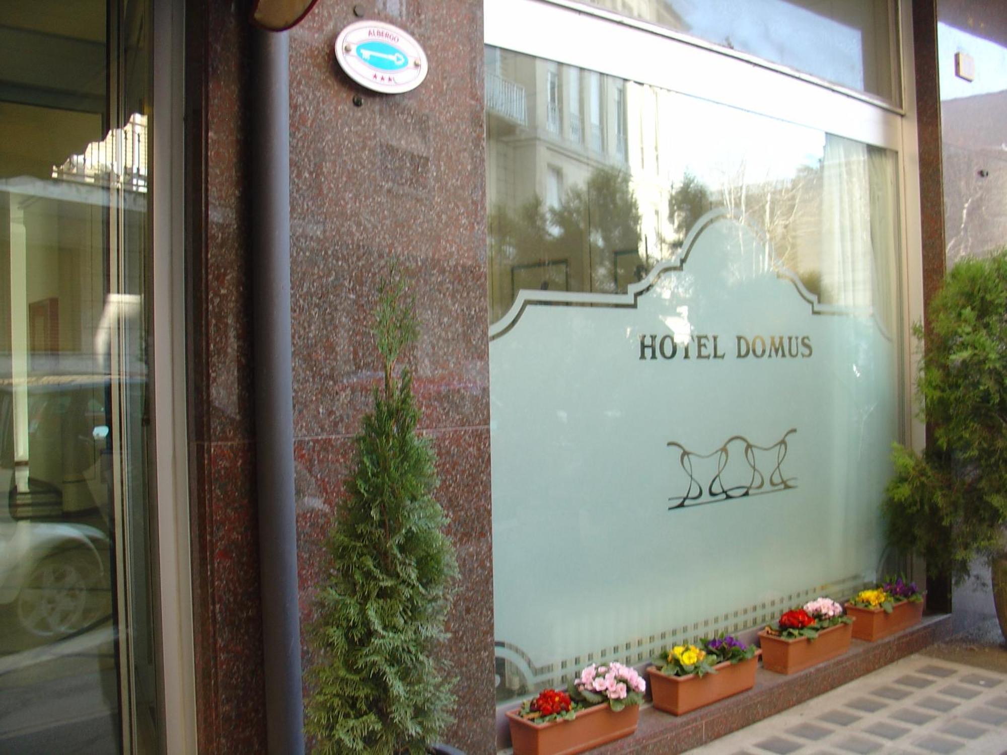 Domus Hotel Alessandria Exterior foto